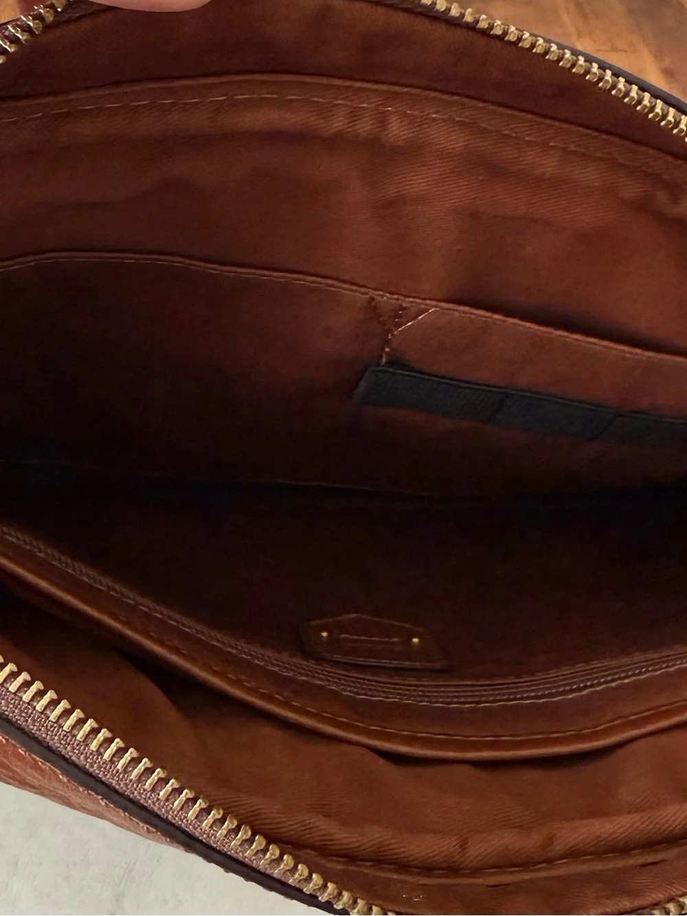 NWT Fossil Bennett Leather Courier Bag 🤎🤎🤎 - Picture 4 of 8